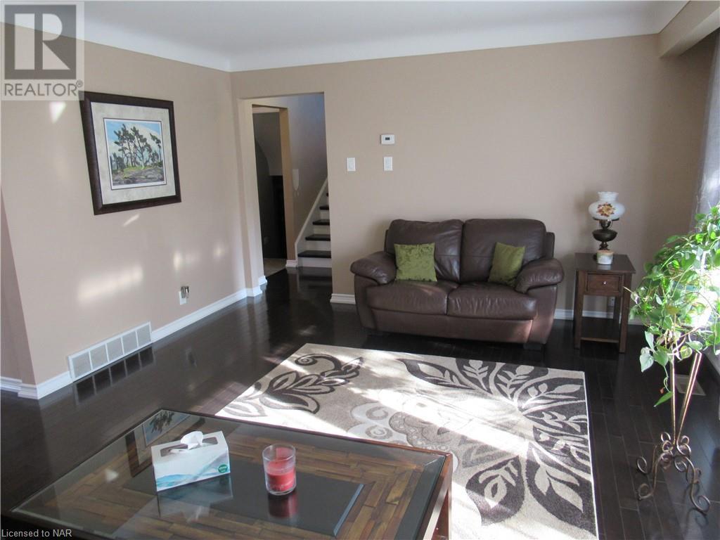 6643 Hawkins Street, Niagara Falls, Ontario  L2G 3C1 - Photo 8 - 40514800