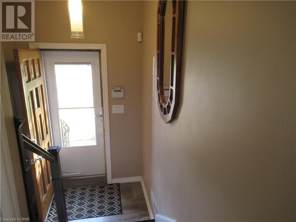 6643 Hawkins Street, Niagara Falls, Ontario  L2G 3C1 - Photo 9 - 40514800