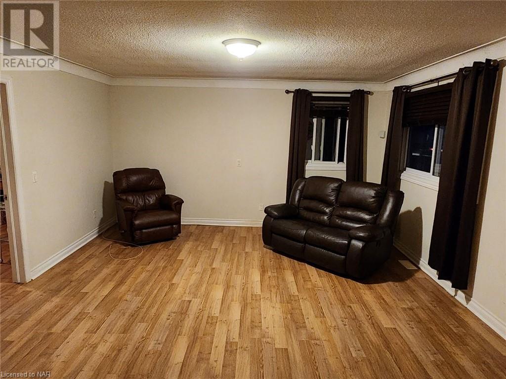 670 Fairview Road, Fort Erie, Ontario  L2A 4T1 - Photo 7 - 40515210