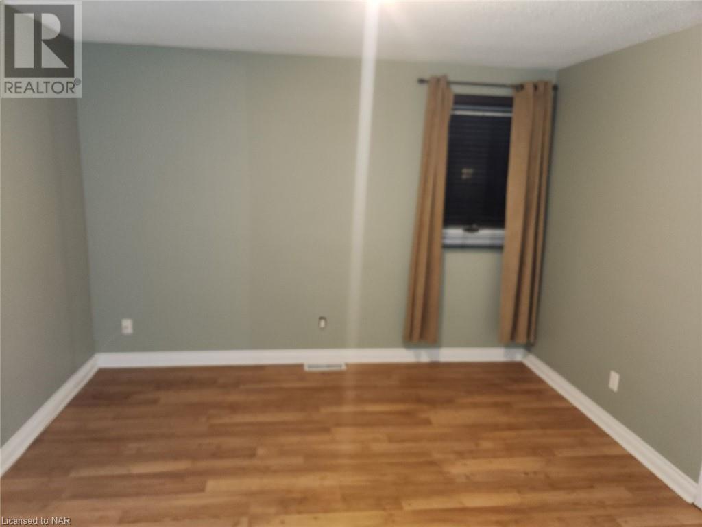 670 Fairview Road, Fort Erie, Ontario  L2A 4T1 - Photo 8 - 40515210