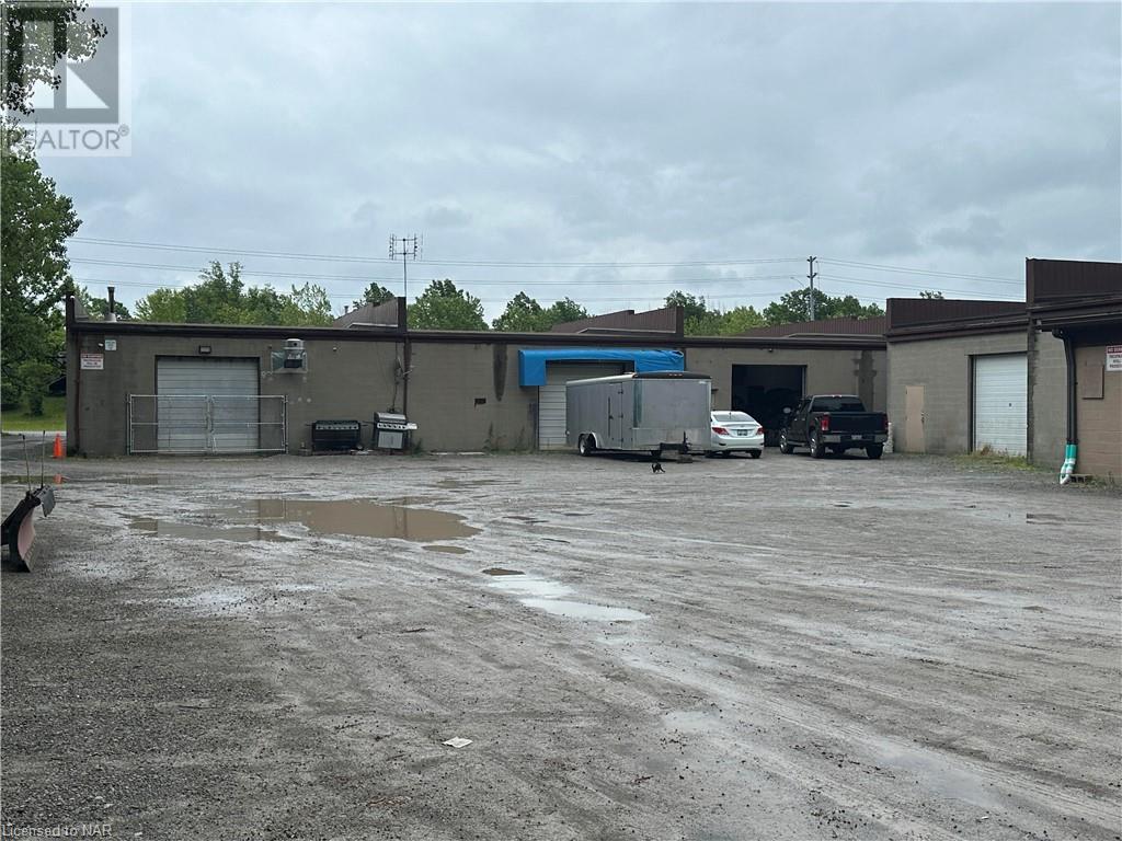 8407 Stanley Avenue, Niagara Falls, Ontario  L2G 0C8 - Photo 7 - 40515222