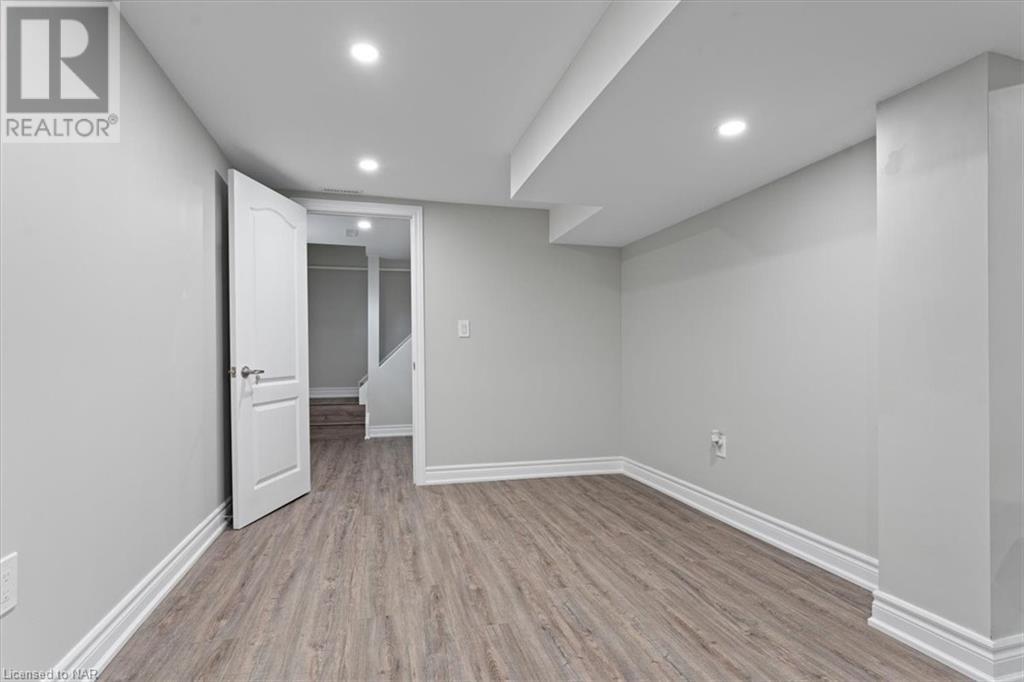425 Bunting Road Unit# Lower, St. Catharines, Ontario  L2M 3Z3 - Photo 5 - 40515181