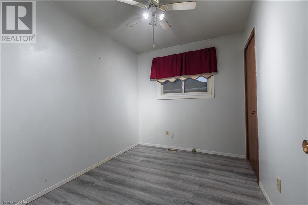25 Huron Street, Welland, Ontario  L3B 5J2 - Photo 12 - 40515373