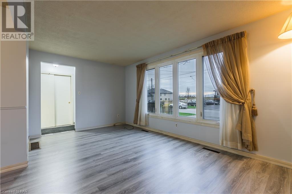 25 Huron Street, Welland, Ontario  L3B 5J2 - Photo 3 - 40515373