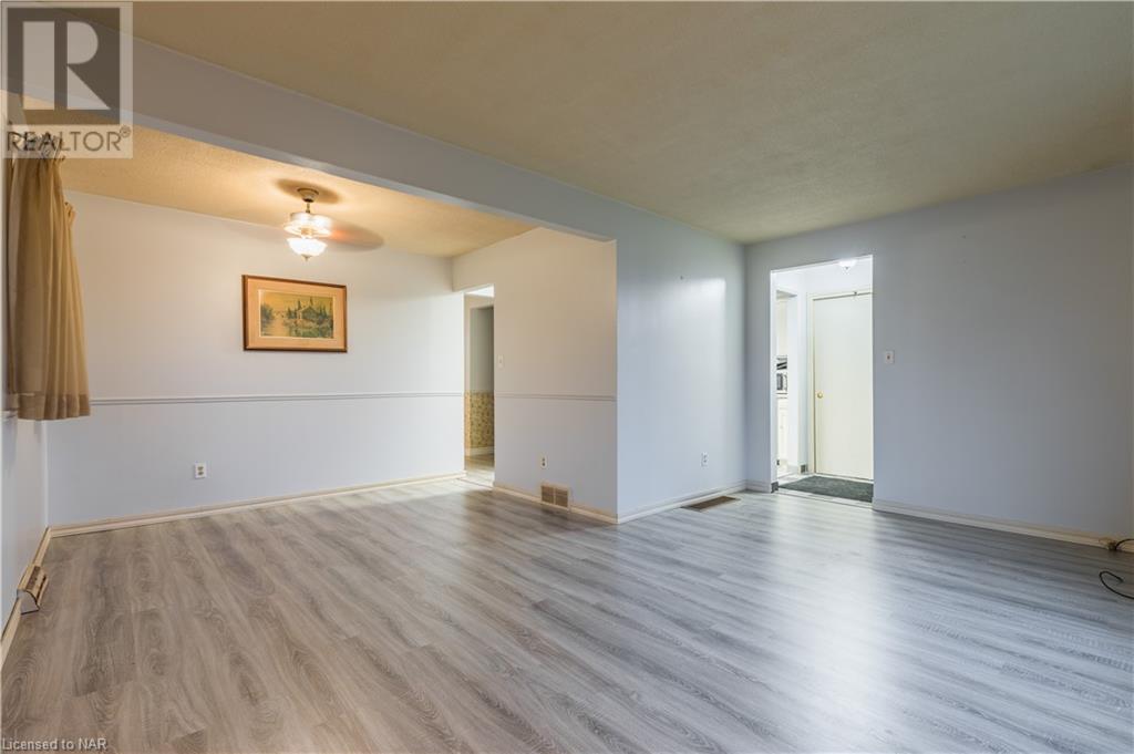 25 Huron Street, Welland, Ontario  L3B 5J2 - Photo 5 - 40515373