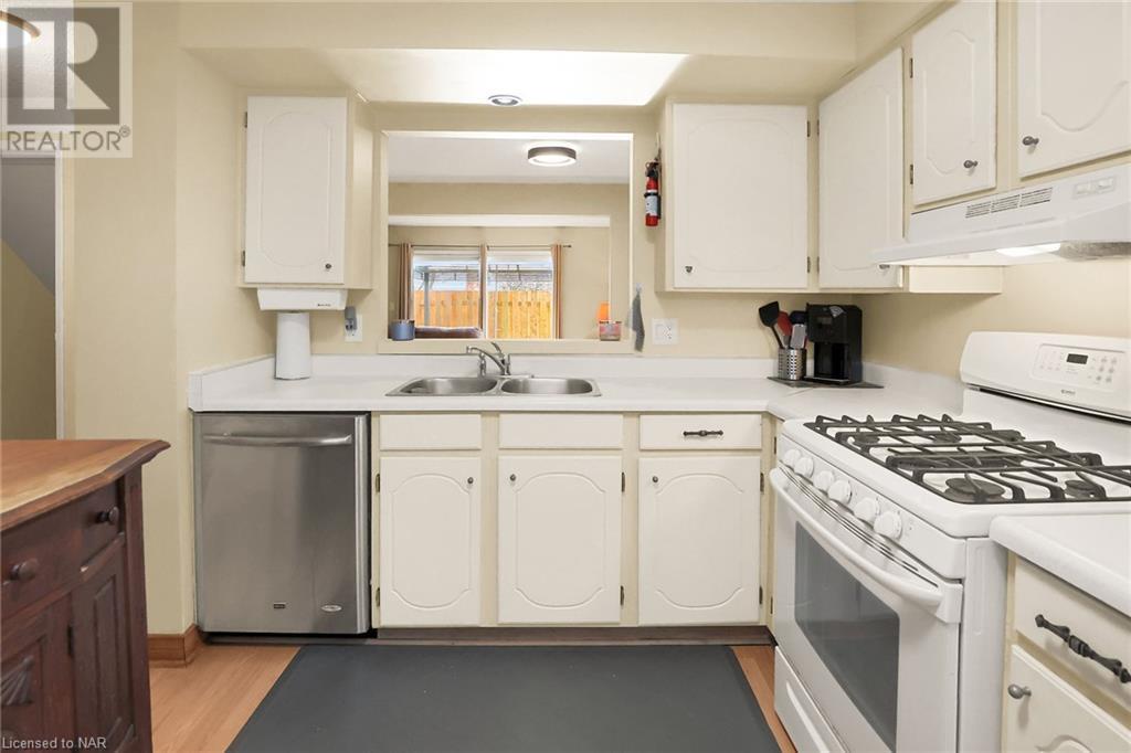 242 Lakeport Road Unit# 39, St. Catharines, Ontario  L2N 6V2 - Photo 3 - 40515652