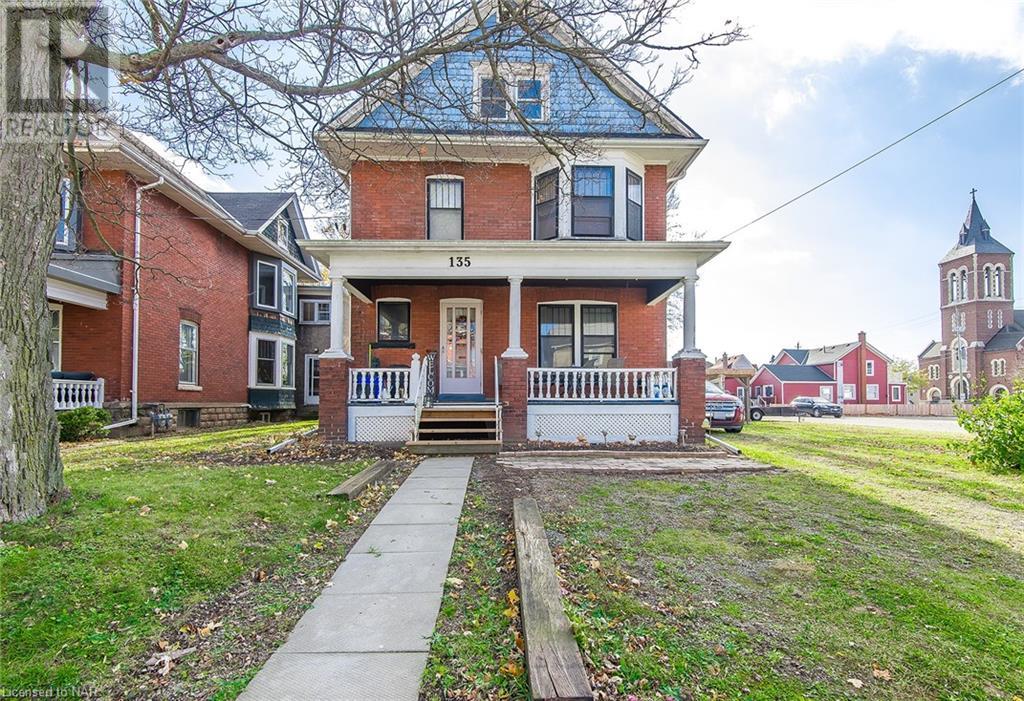 135 YOUNG Street, welland, Ontario