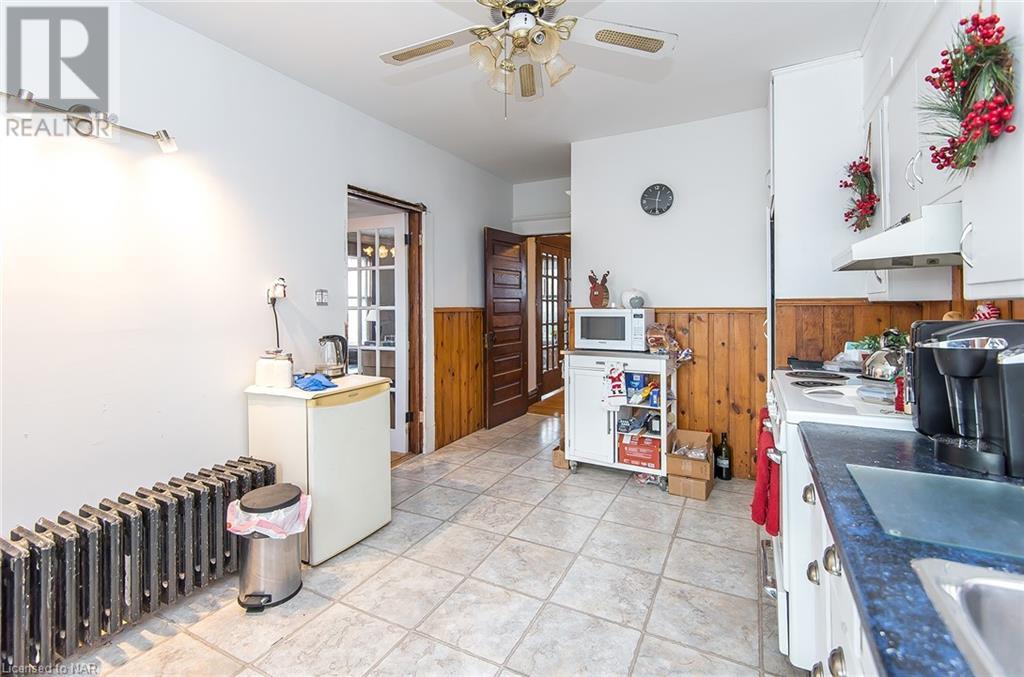 135 Young Street, Welland, Ontario  L3B 4C7 - Photo 16 - 40513520