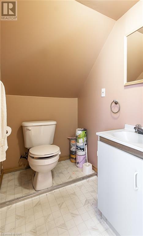 135 Young Street, Welland, Ontario  L3B 4C7 - Photo 26 - 40513520