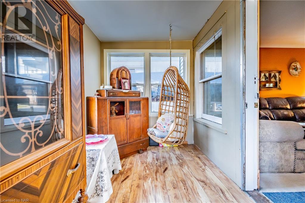 1 Jones Street, St. Catharines, Ontario  L2R 6A8 - Photo 3 - 40514560