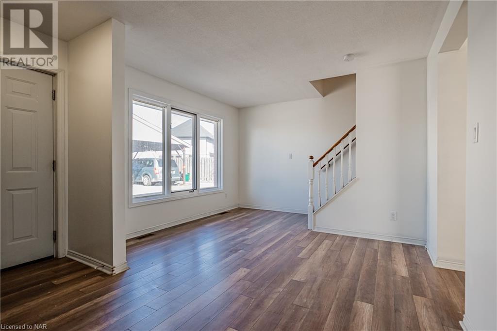 1372 Haist Street, Fonthill, Ontario  L0S 1M0 - Photo 5 - 40515571