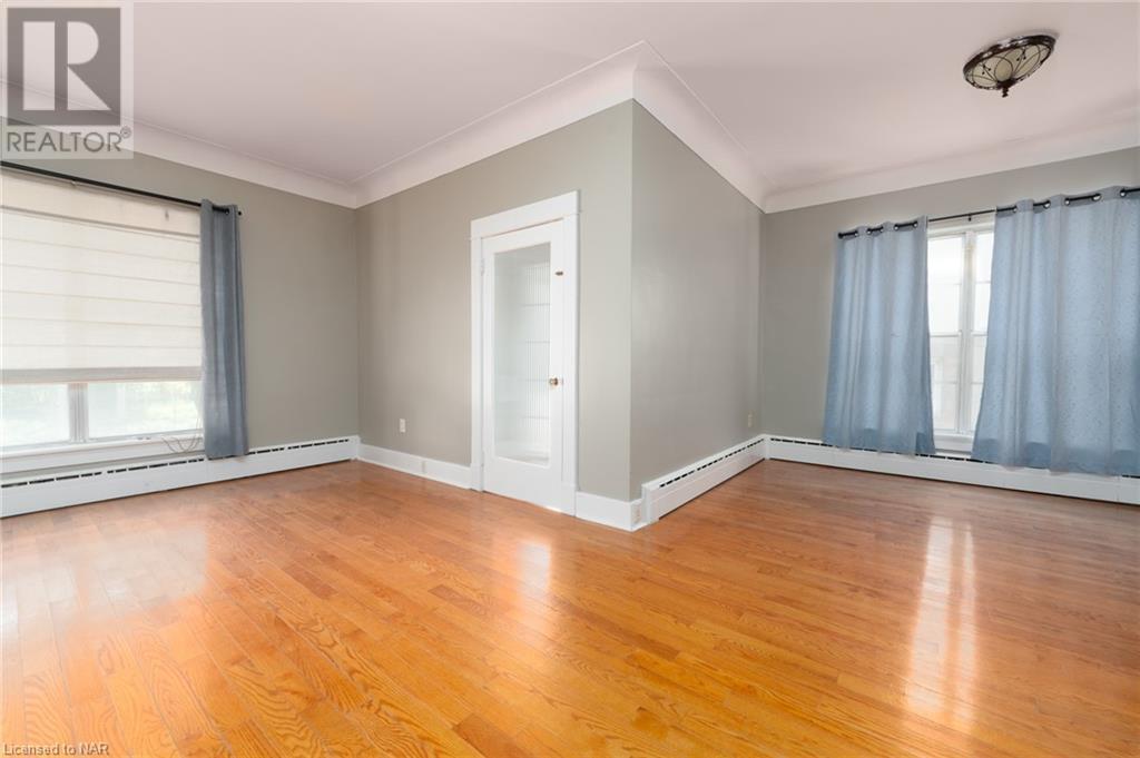 4551 Ferguson Street, Niagara Falls, Ontario  L2E 2Y7 - Photo 14 - 40515252