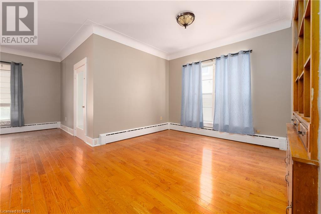 4551 Ferguson Street, Niagara Falls, Ontario  L2E 2Y7 - Photo 15 - 40515252