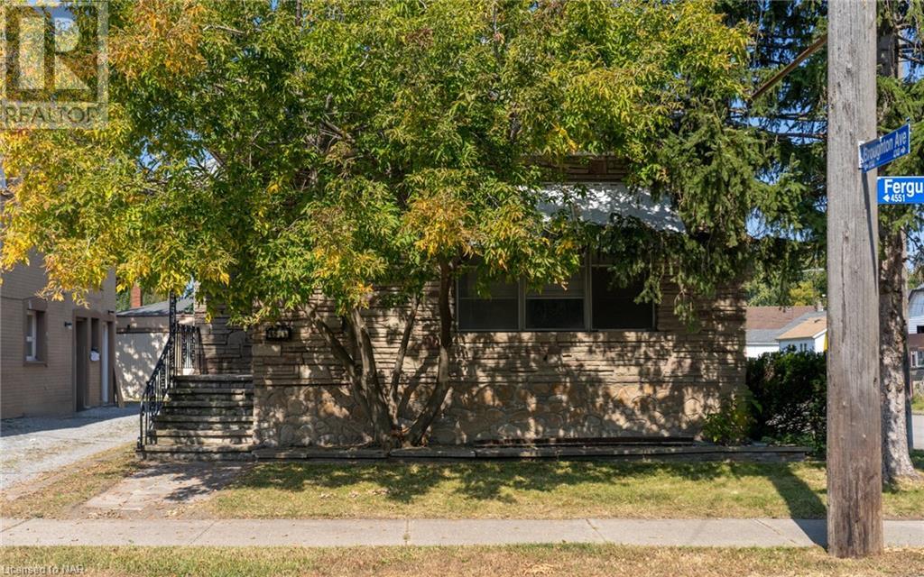 4551 Ferguson Street, Niagara Falls, Ontario  L2E 2Y7 - Photo 5 - 40515252