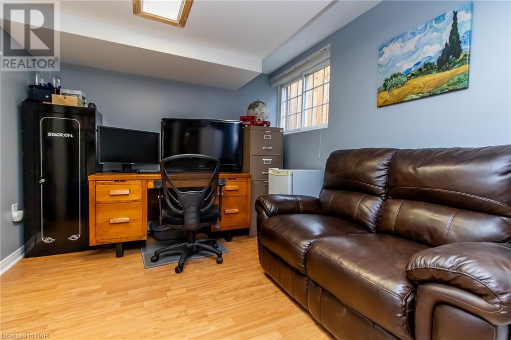 23 Claremount Circle, Welland, Ontario  L3C 2P4 - Photo 16 - 40516111