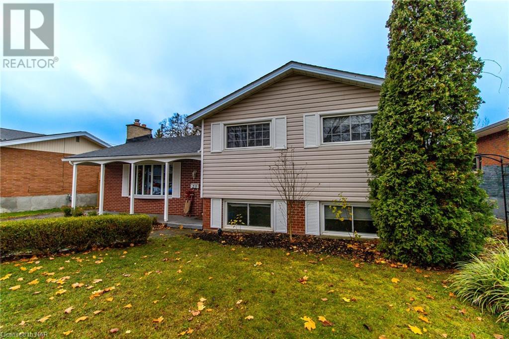 23 Claremount Circle, Welland, Ontario  L3C 2P4 - Photo 2 - 40516111