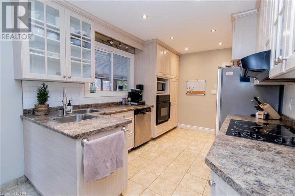 23 Claremount Circle, Welland, Ontario  L3C 2P4 - Photo 6 - 40516111