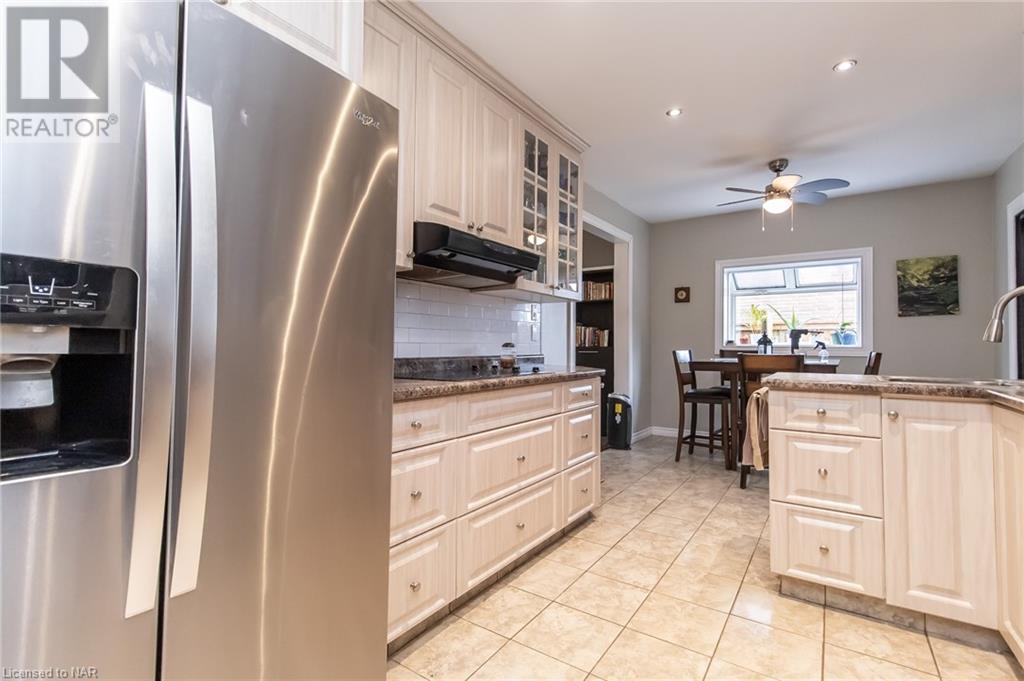 23 Claremount Circle, Welland, Ontario  L3C 2P4 - Photo 9 - 40516111