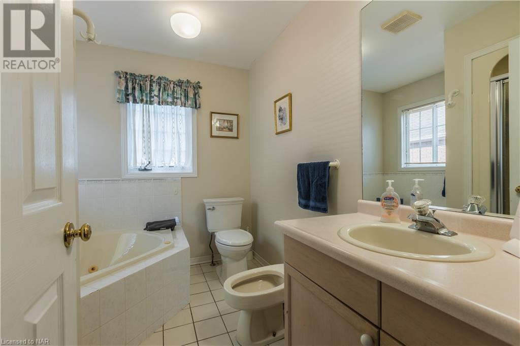 27 Farris Avenue, St. Catharines, Ontario  L2S 3W7 - Photo 26 - 40516268