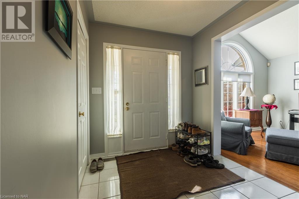 27 Farris Avenue, St. Catharines, Ontario  L2S 3W7 - Photo 4 - 40516268
