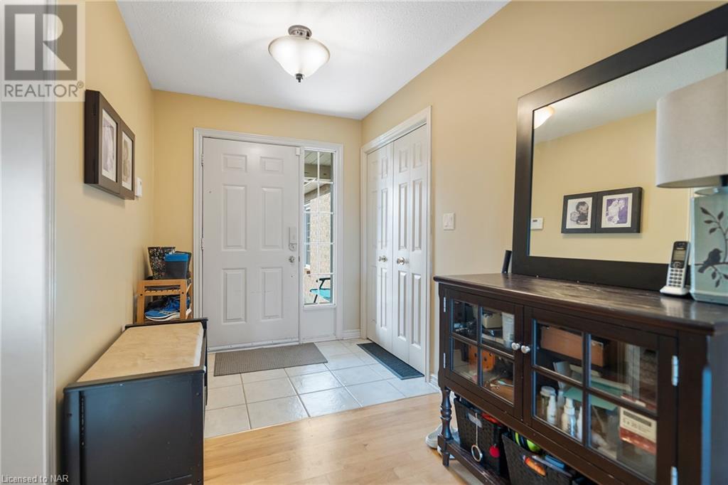 8133 Orchard Grove Parkway, Niagara Falls, Ontario  L2H 3E8 - Photo 3 - 40516215