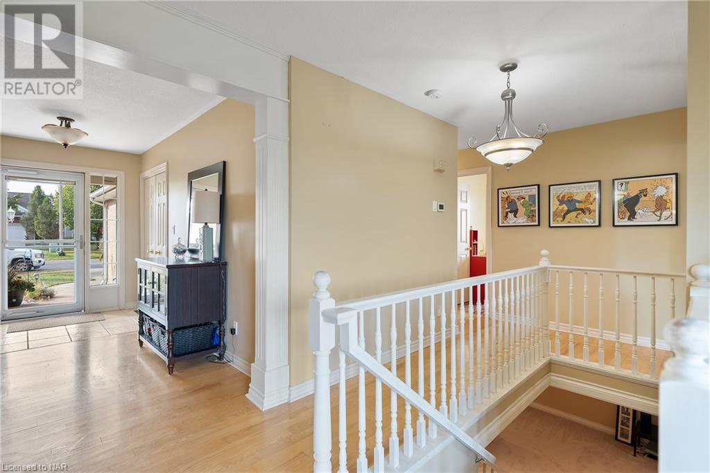 8133 Orchard Grove Parkway, Niagara Falls, Ontario  L2H 3E8 - Photo 4 - 40516215