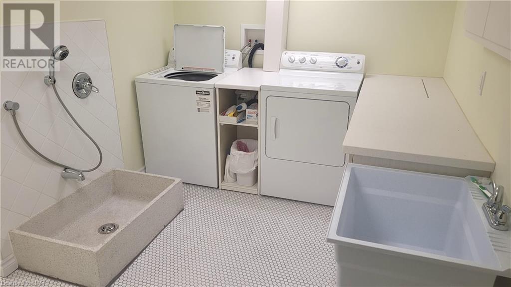 513 Carlton Street, St. Catharines, Ontario  L2M 4X5 - Photo 30 - 40516207