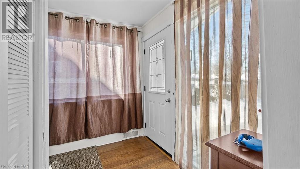 624 Daytona Drive, Fort Erie, Ontario  L2A 4Z4 - Photo 4 - 40516453