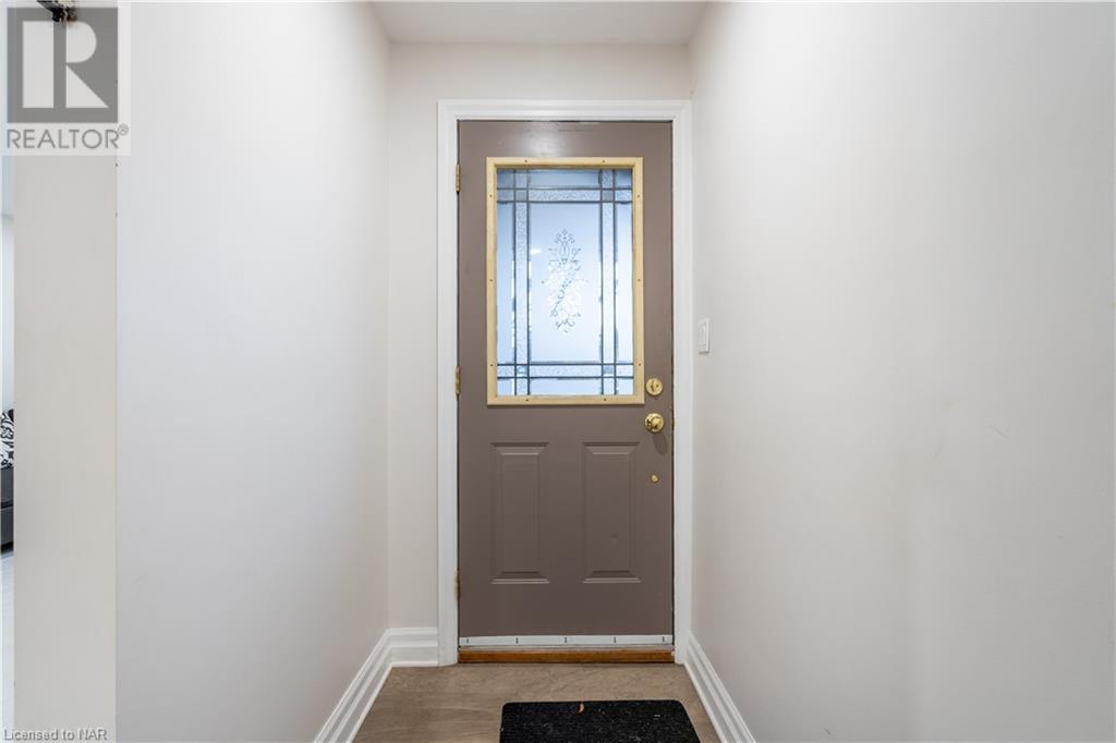 421 Geneva Street Unit# Main, St. Catharines, Ontario  L2N 2H2 - Photo 4 - 40516234