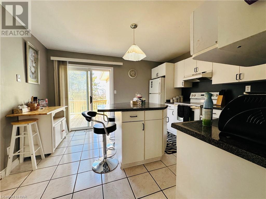 25 Tremont Drive Unit# Main Level, St. Catharines, Ontario  L2T 3A7 - Photo 13 - 40514862