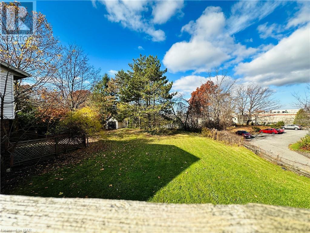 25 Tremont Drive Unit# Main Level, St. Catharines, Ontario  L2T 3A7 - Photo 33 - 40514862