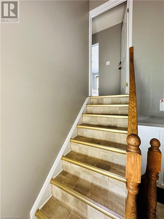 25 Tremont Drive Unit# Main Level, St. Catharines, Ontario  L2T 3A7 - Photo 7 - 40514862