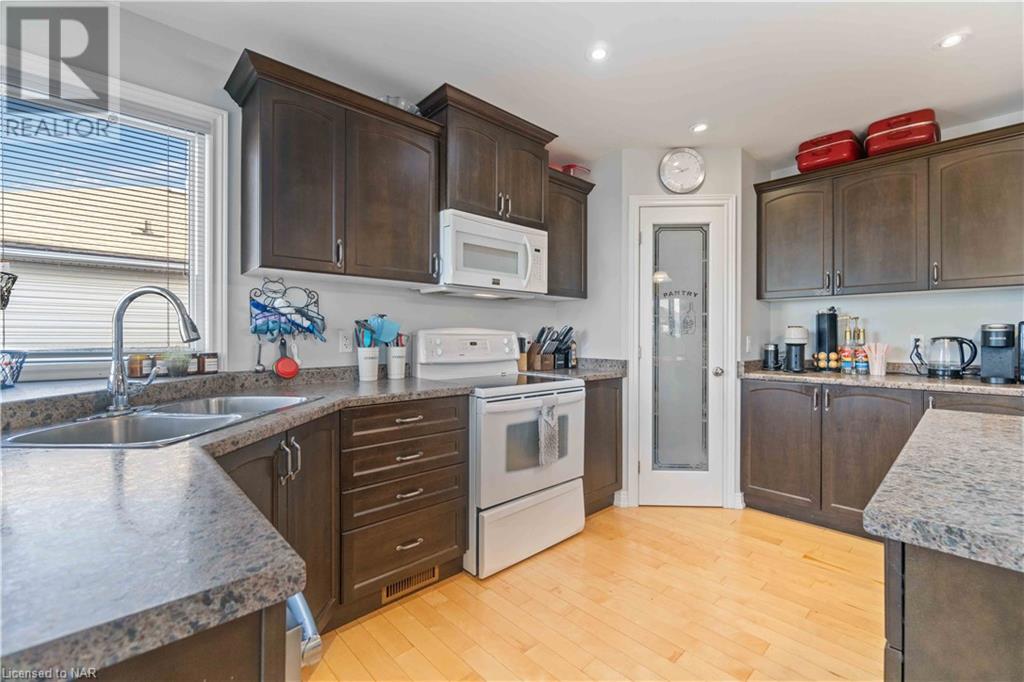 56 Saturn Road, Port Colborne, Ontario  L3K 6E1 - Photo 8 - 40515409