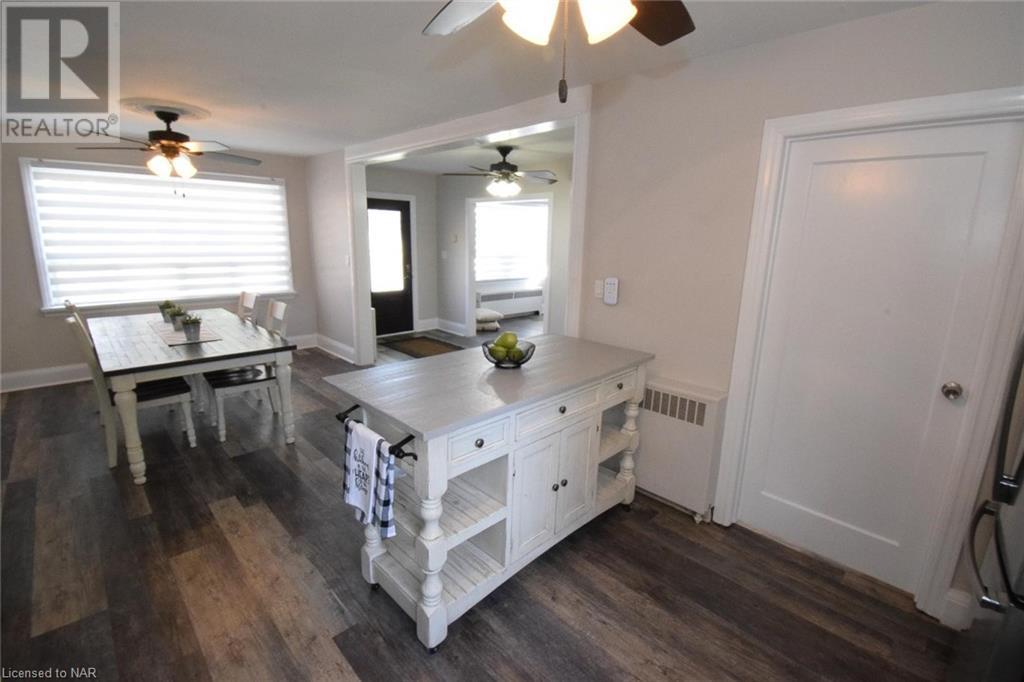 15 Norway Avenue, Welland, Ontario  L3C 3Z9 - Photo 14 - 40514311