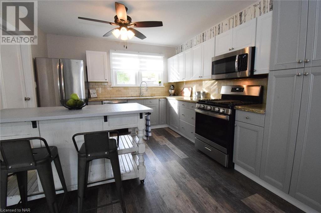 15 Norway Avenue, Welland, Ontario  L3C 3Z9 - Photo 16 - 40514311