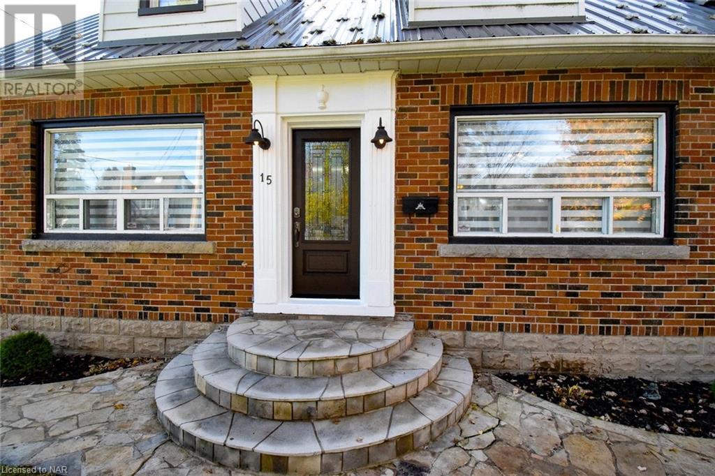 15 Norway Avenue, Welland, Ontario  L3C 3Z9 - Photo 3 - 40514311