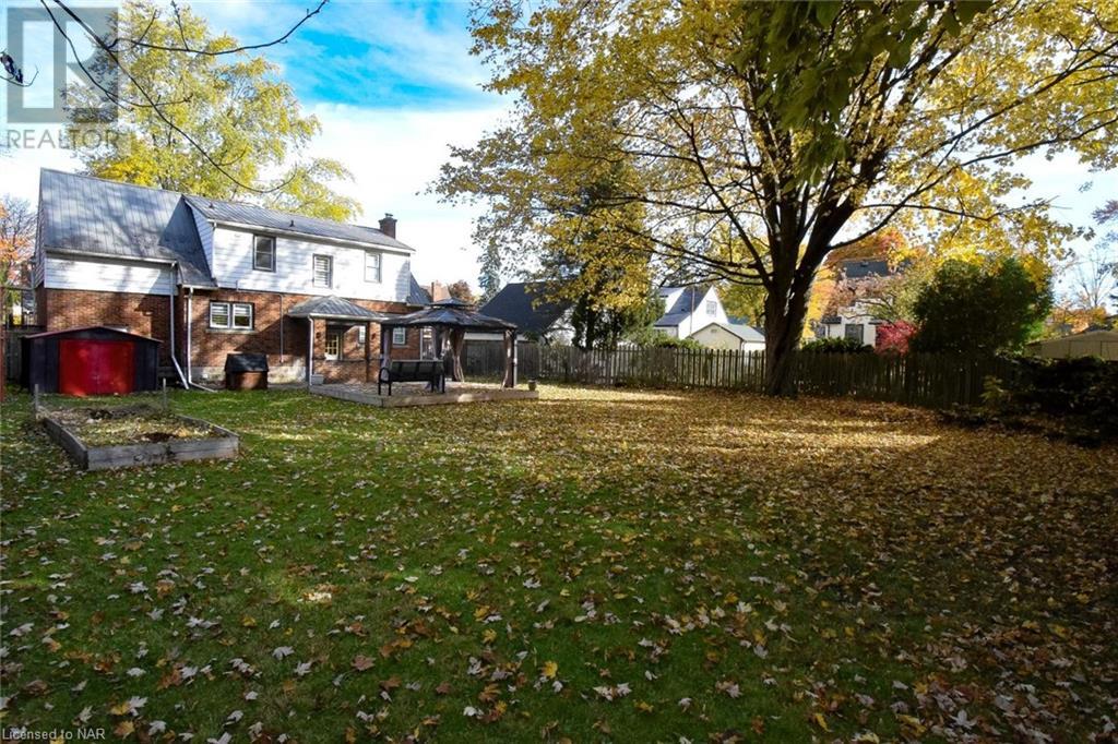 15 Norway Avenue, Welland, Ontario  L3C 3Z9 - Photo 4 - 40514311