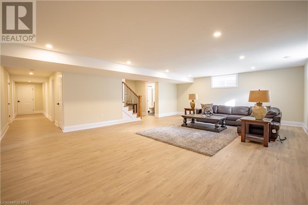 2901 Arrowsmith Court, Fort Erie, Ontario  L0S 1S0 - Photo 33 - 40516437