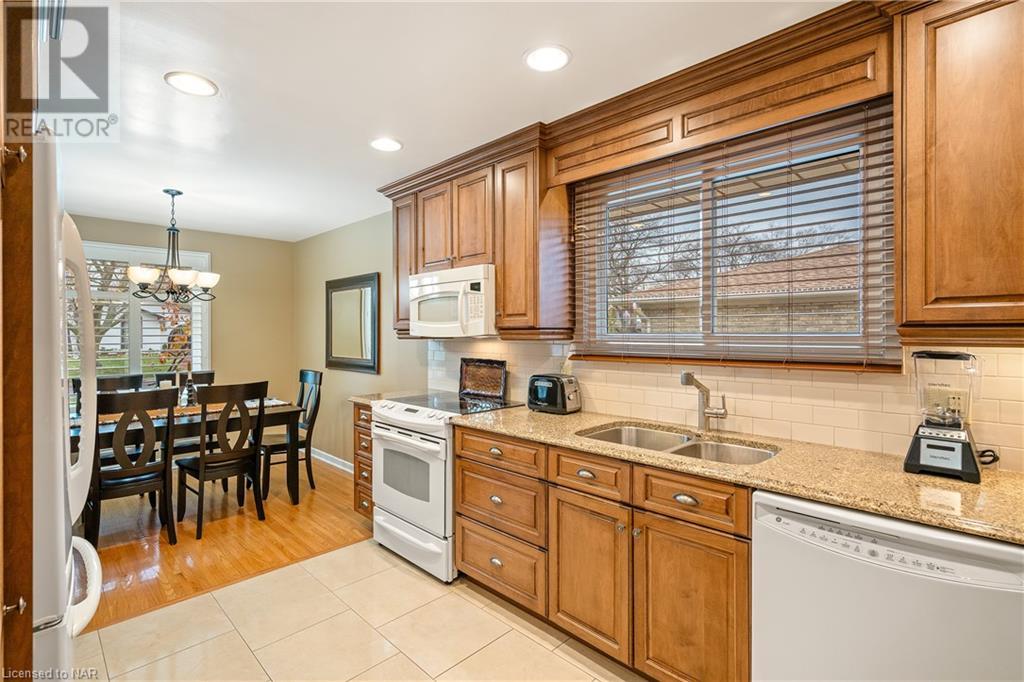 32 Trinidad Crescent, St. Catharines, Ontario  L2N 3S7 - Photo 15 - 40515450