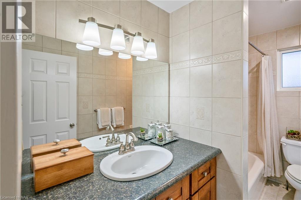 32 Trinidad Crescent, St. Catharines, Ontario  L2N 3S7 - Photo 21 - 40515450