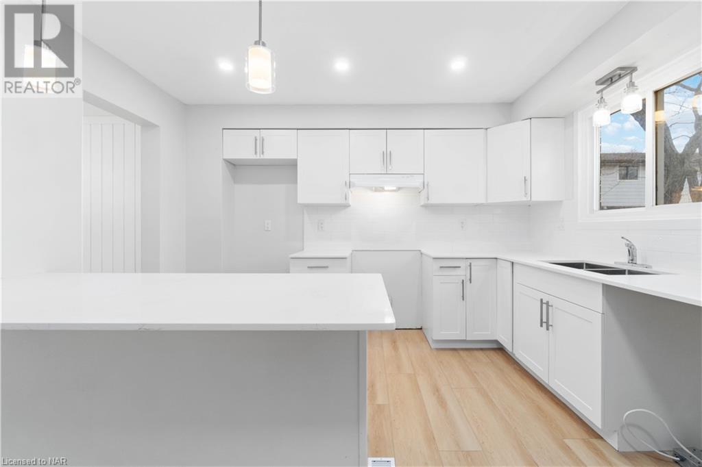 3322 Addison Avenue Unit# 11, Niagara Falls, Ontario  L2J 3L1 - Photo 3 - 40513282