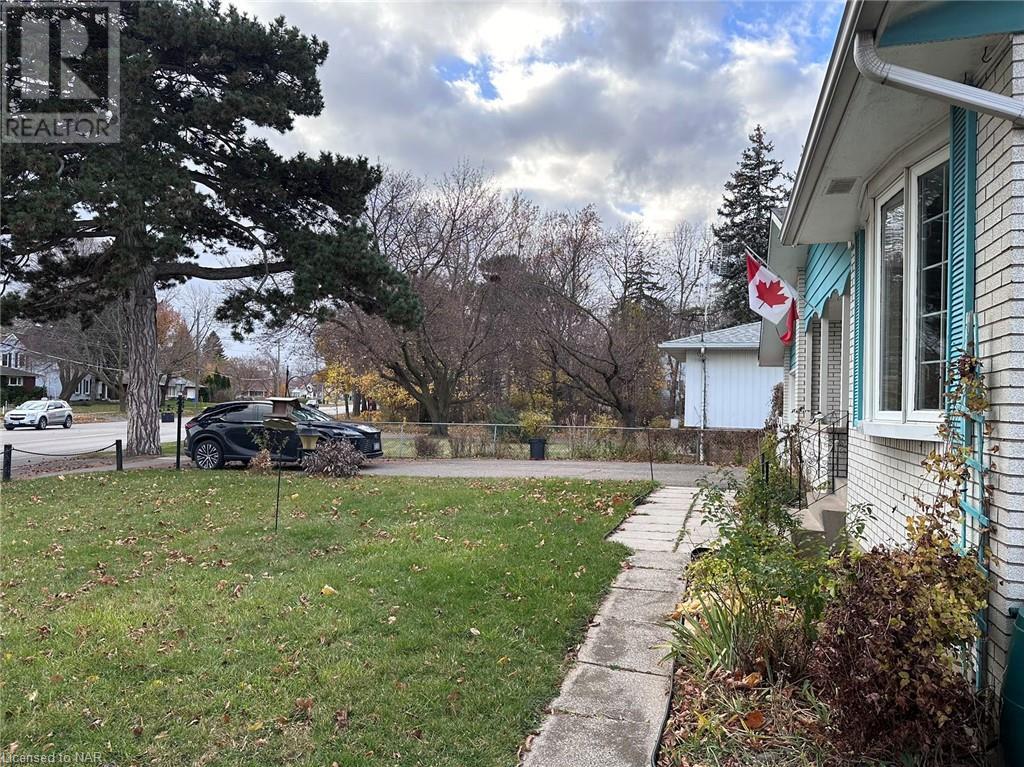 297 Scott Street Unit# Upper, St. Catharines, Ontario  L2N 1J4 - Photo 3 - 40516877