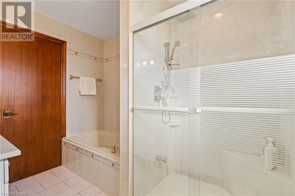 24 Amberwood Court, St. Catharines, Ontario  L2N 7E1 - Photo 29 - 40513516