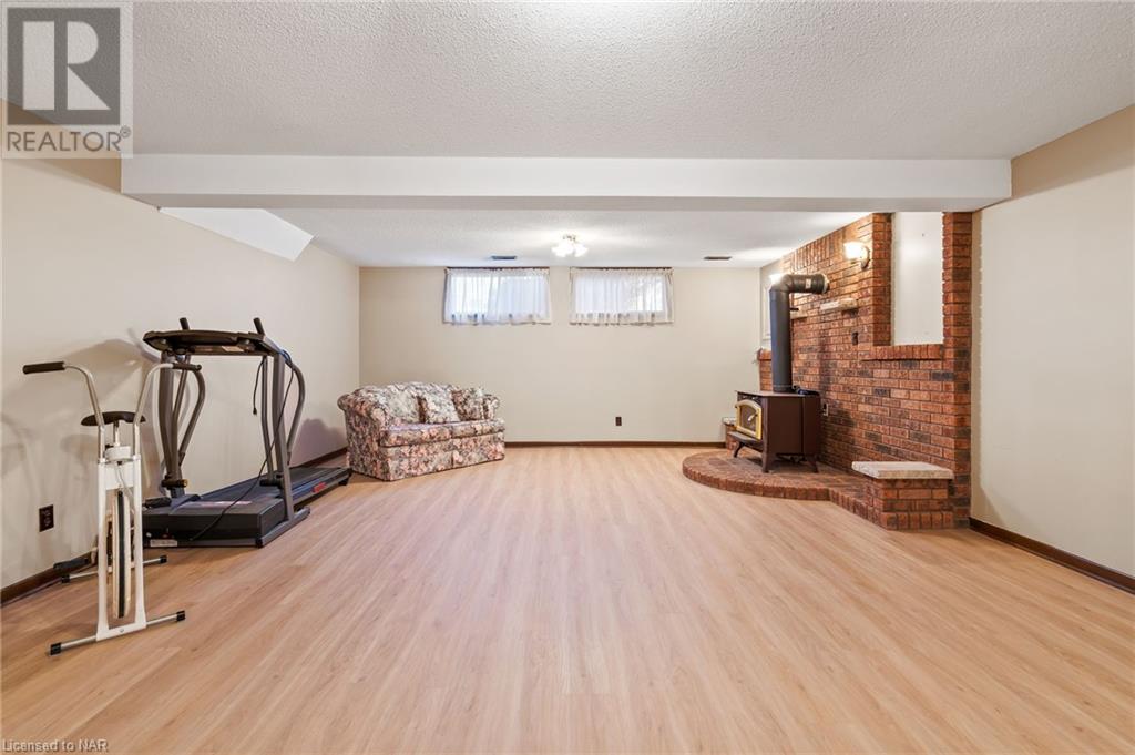 24 Amberwood Court, St. Catharines, Ontario  L2N 7E1 - Photo 31 - 40513516