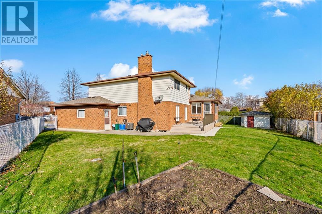 24 Amberwood Court, St. Catharines, Ontario  L2N 7E1 - Photo 39 - 40513516