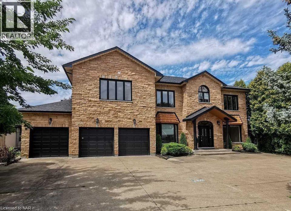 411 KERMAN Avenue, grimsby, Ontario