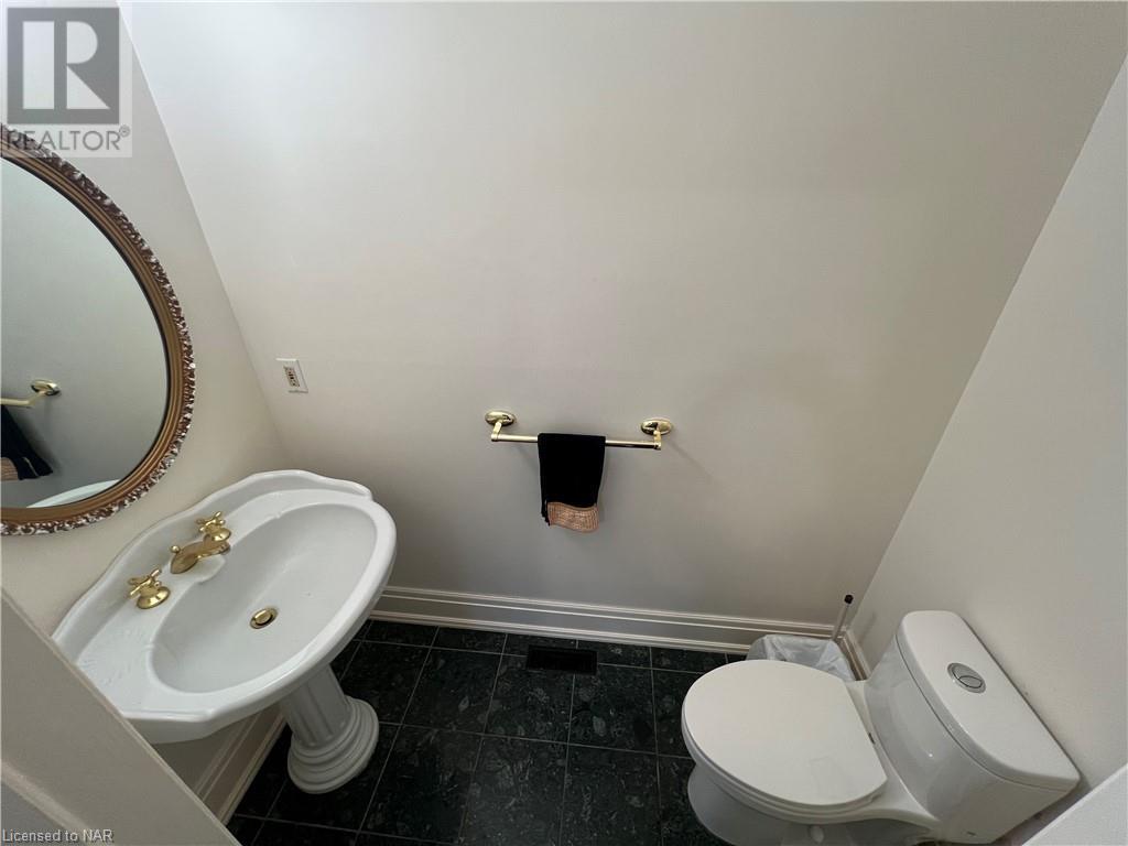 411 Kerman Avenue, Grimsby, Ontario  L3M 5C5 - Photo 20 - 40517012