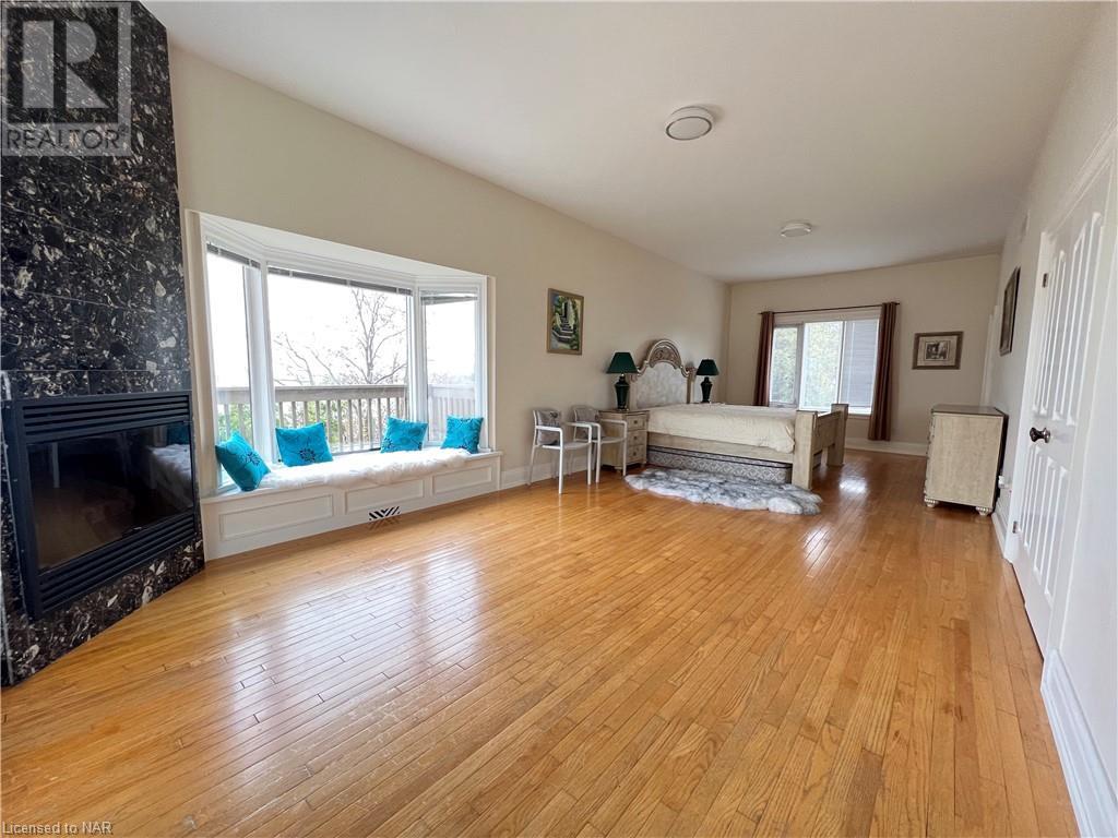 411 Kerman Avenue, Grimsby, Ontario  L3M 5C5 - Photo 30 - 40517012
