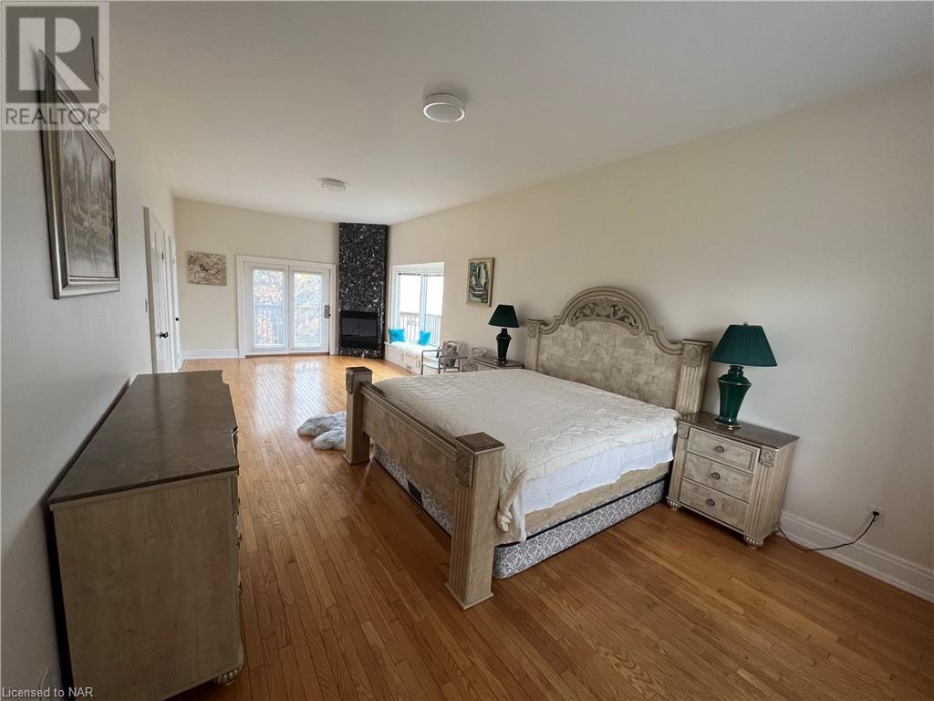 411 Kerman Avenue, Grimsby, Ontario  L3M 5C5 - Photo 35 - 40517012