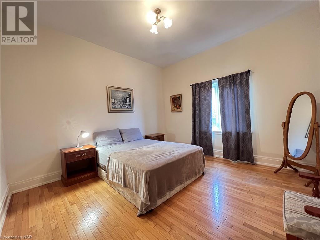 411 Kerman Avenue, Grimsby, Ontario  L3M 5C5 - Photo 38 - 40517012
